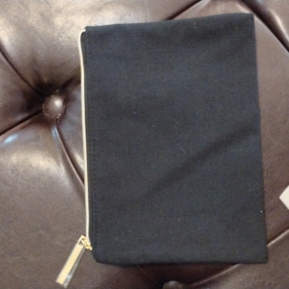 Lacome Set of two Makeup Bags with Goodies - Picture 11 of 16